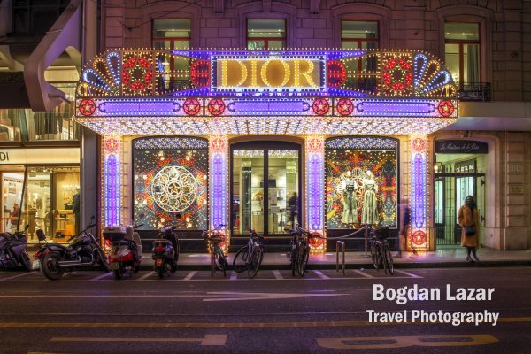 Magazinul Dior în Geneva, Elveția în perioada sărbatoriilor de iarnă